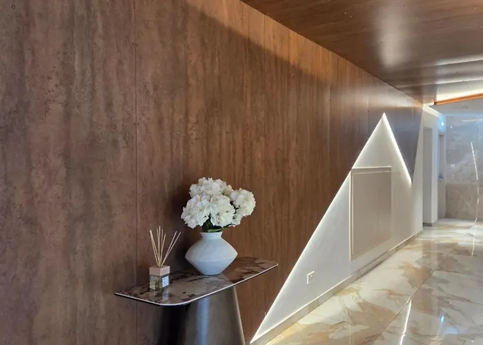 La Grande Maison 202 * Larnaka